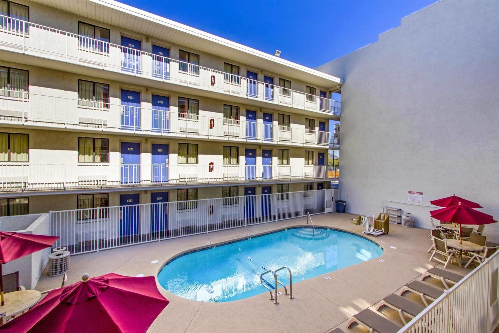Phoenix Inn Exteriér fotografie