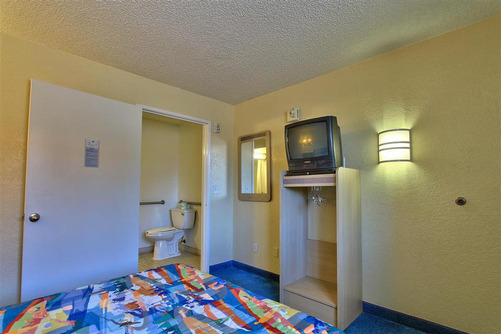 Phoenix Inn Pokoj fotografie
